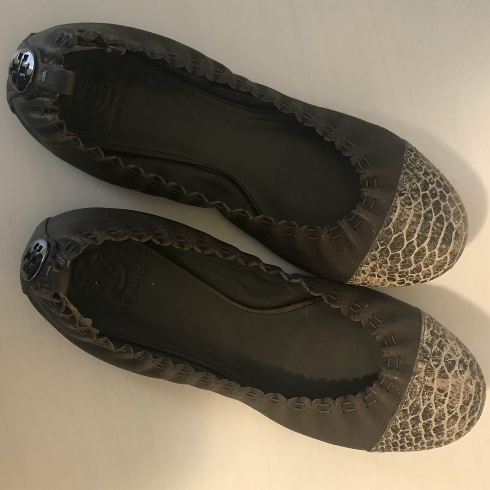 TORY BURCH FLATS - Ballet Style w Snake Skin Print